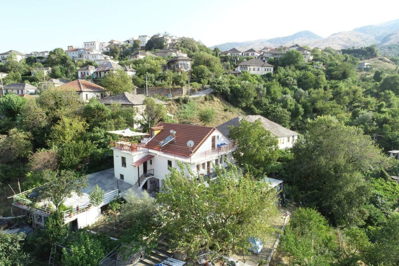 Gasthof Argjiro Castle 2*